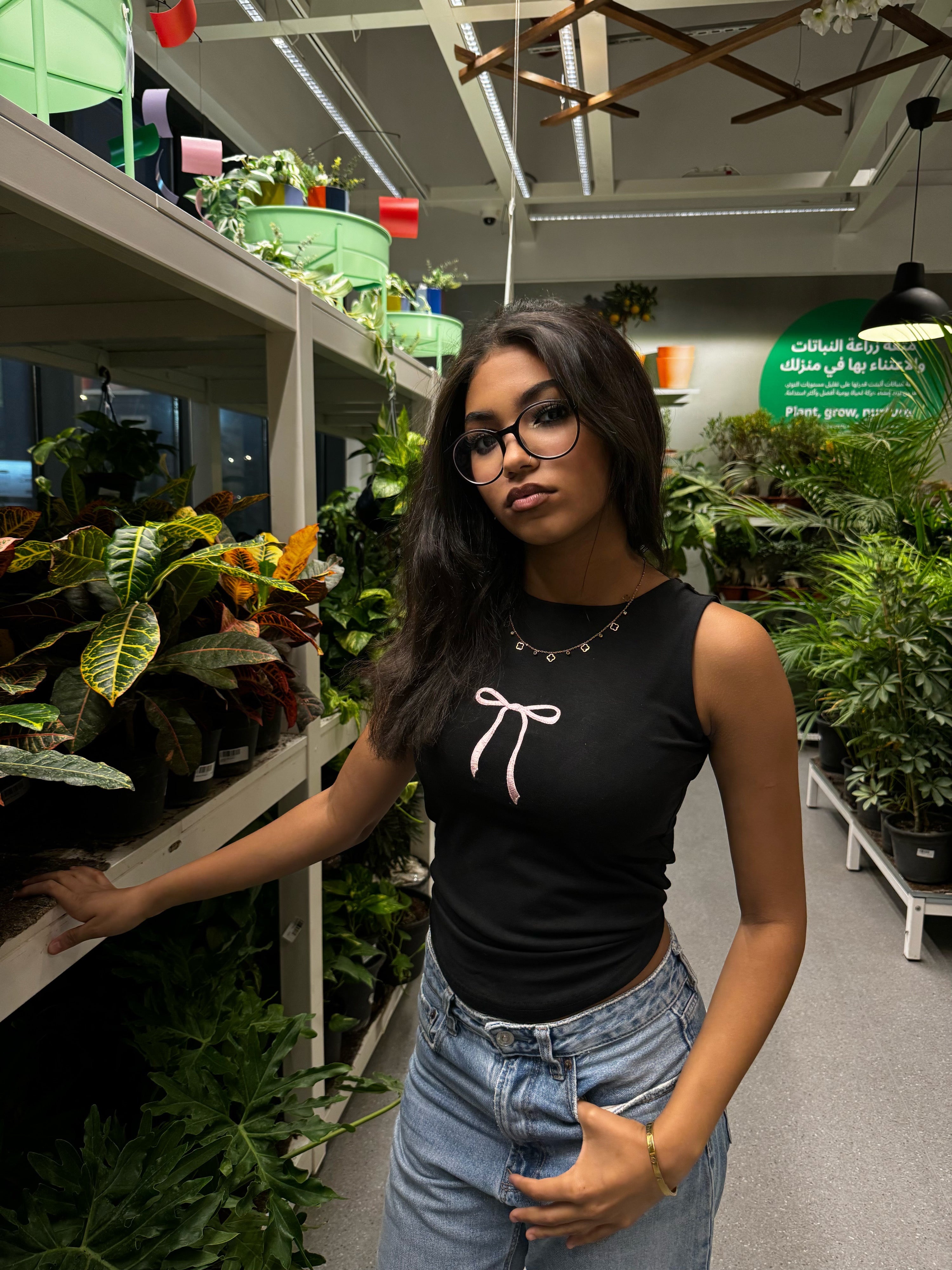 I’m just a girl Basic top in black