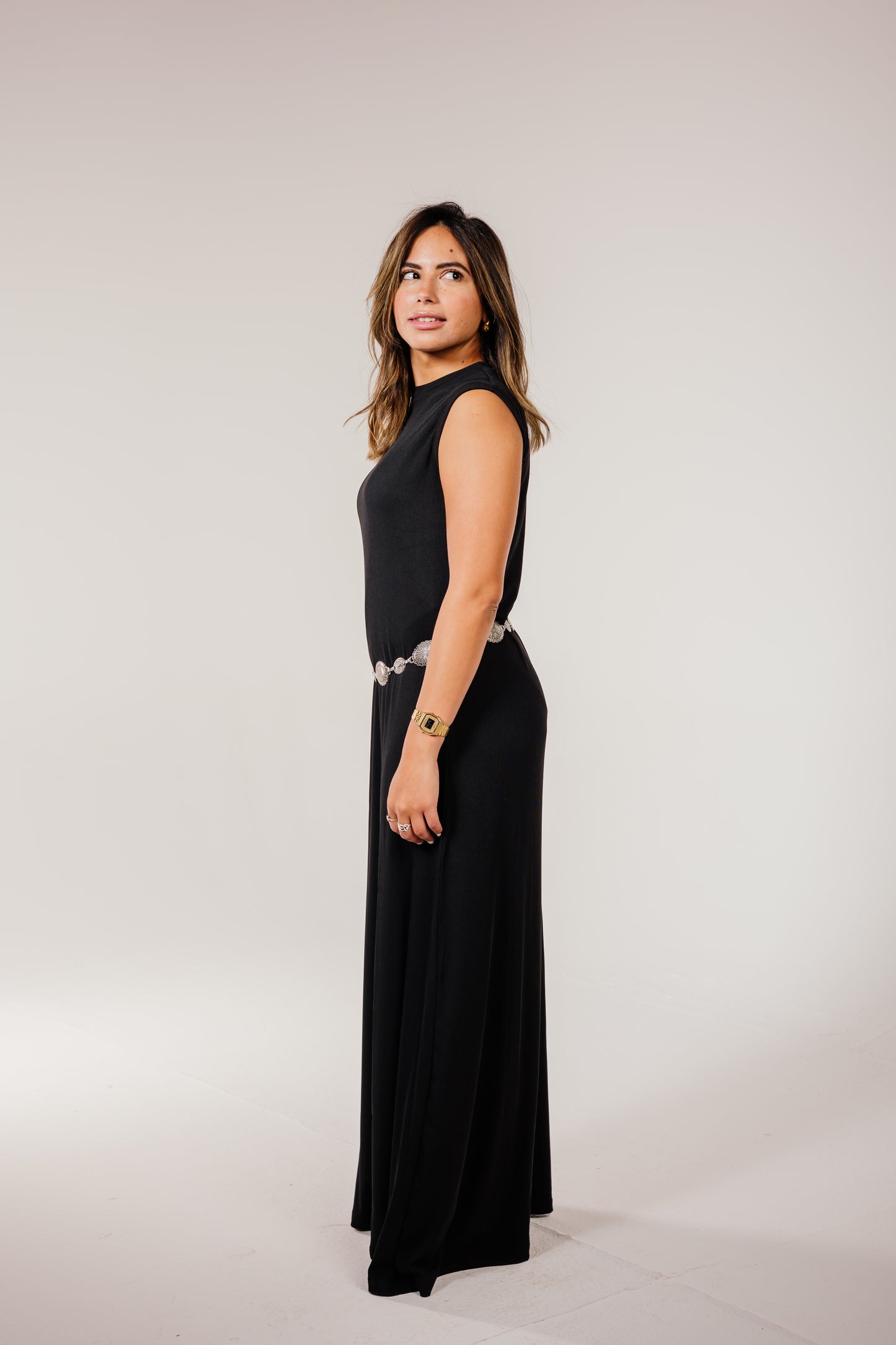 Black Sleeveless Basic Dress