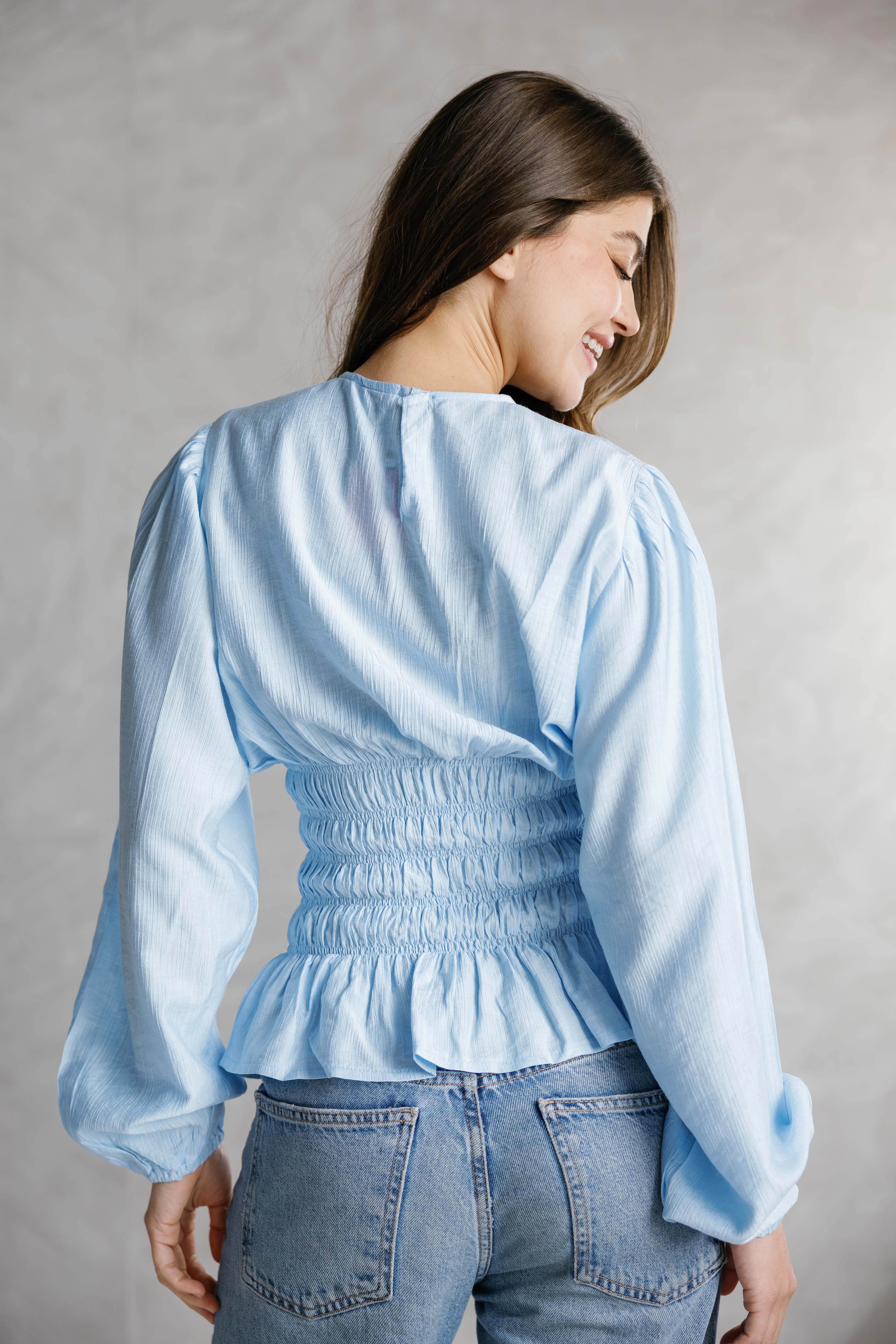 Mila Blouse ( Baby blue )