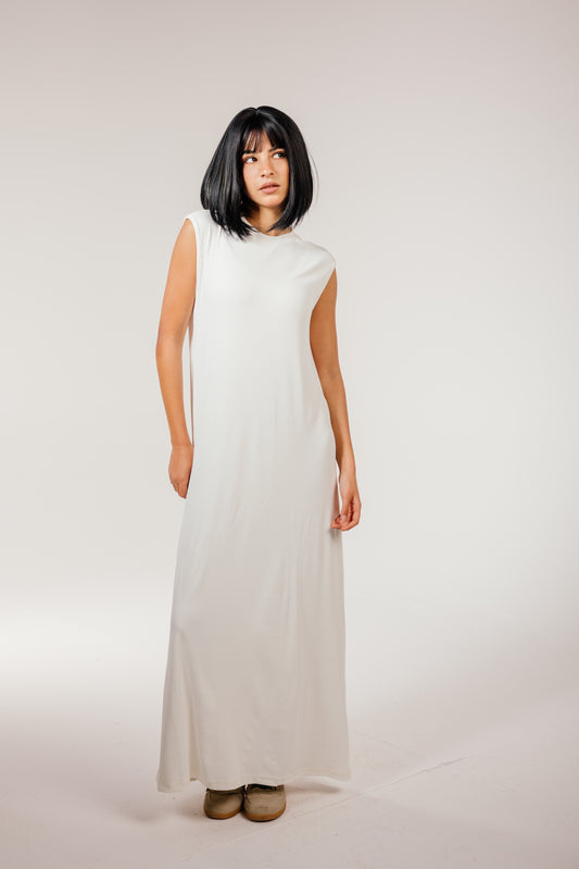 White Sleeveless Basic Dress